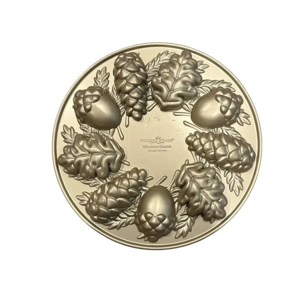 Nordic Ware Gold Woodland Cakelets Pan Autumn Baking Pan
